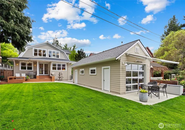 Photo 3 of Single family home for sale at 1852 E Shelby St, Seattle, WA 98112 | MLS# NWM2559515 | Listing updated on 2026-10-01