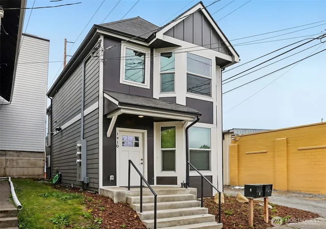 Multi family home for sale at 1410 6th Avenue, Tacoma, WA 98405 | MLS# NWM2559531