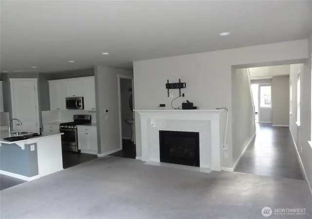 Photo 3 of Sale Pending at 5107 Kenrick St SE, Lacey, WA 98503 | MLS# NWM2559548 | Listing updated on 2026-09-30