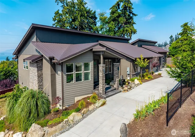 Photo 3 of Single family home for sale at 1505 Harbor View Ct, Anacortes, WA 98221 | MLS# NWM2559553 | Listing updated on 2026-09-24
