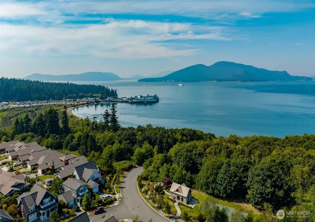 Photo 3 of Single family home for sale at 1505 Harbor View Ct, Anacortes, WA 98221 | MLS# NWM2559553 | Listing updated on 2026-09-24