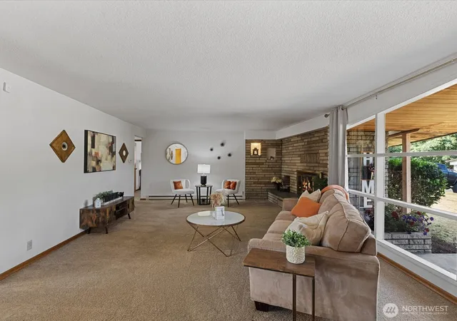 Photo 4 of Sale Pending at 4507 Rucker Ave, Everett, WA 98203 | MLS# NWM2559555 | Listing updated on 2026-09-28
