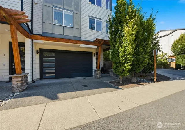 Photo 3 of Townhouse for sale at 19225 Damson Rd #F-4, Lynnwood, WA 98036 | MLS# NWM2559575 | Listing updated on 2026-10-02