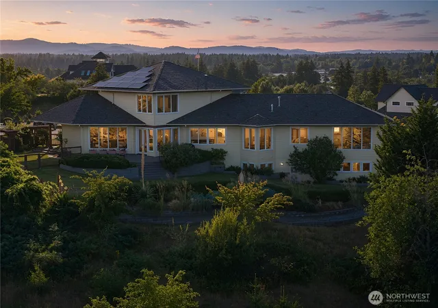 Photo 2 of Single family home for sale at 2306 Glen Kerry Ct Se, Olympia, WA 98513 | MLS# NWM2559583 | Listing updated on 2026-10-02