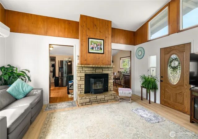 Photo 3 of Single family home for sale at 1814 S Forrest St, Westport, WA 98595 | MLS# NWM2559588 | Listing updated on 2026-09-23