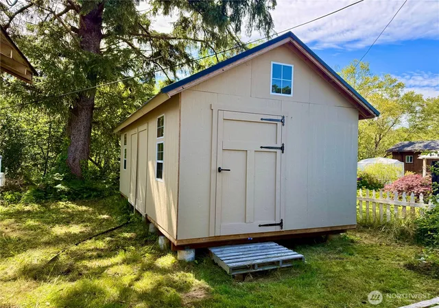 Photo 3 of Single family home for sale at 2463 W Pleasant Dr, Westport, WA 98595 | MLS# NWM2559596 | Listing updated on 2026-09-22