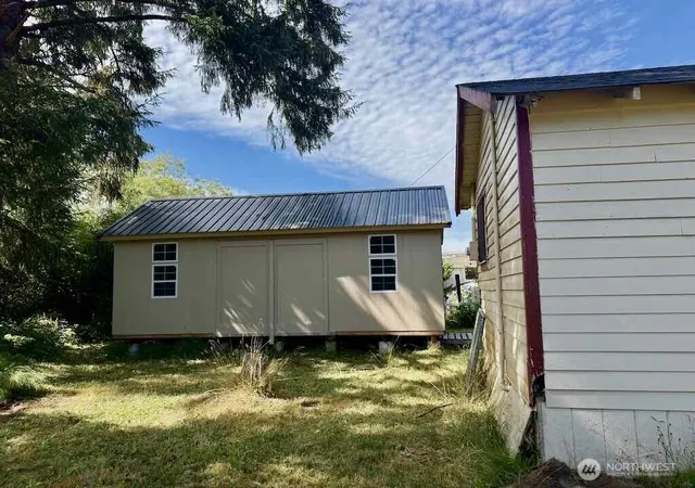 Photo 4 of Single family home for sale at 2463 W Pleasant Dr, Westport, WA 98595 | MLS# NWM2559596 | Listing updated on 2026-09-22
