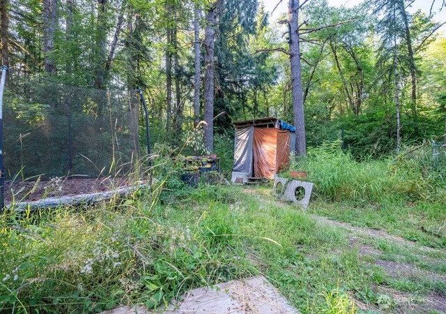 Photo 4 of Sale Pending at 1952 E Agate Rd, Shelton, WA 98584 | MLS# NWM2559599 | Listing updated on 2026-09-21