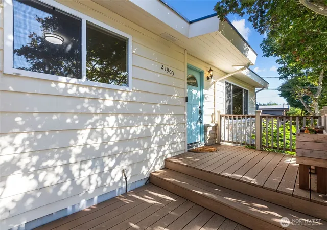 Photo 3 of Single family home for sale at 21903 82nd Place W, Edmonds, WA 98026 | MLS# NWM2559603 | Listing updated on 2026-10-02