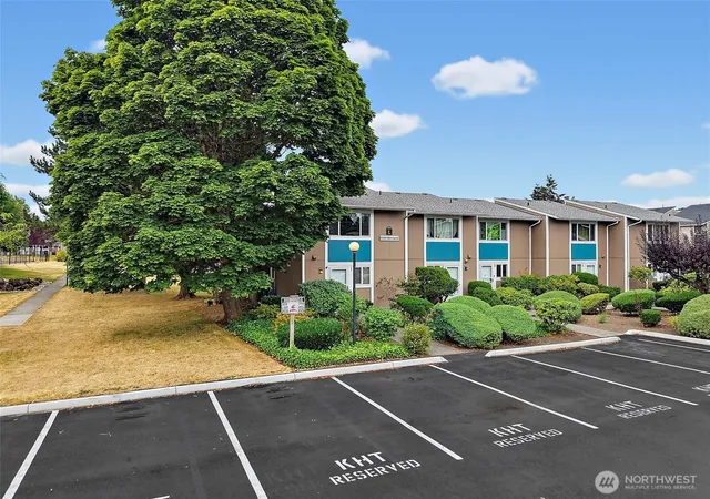 Photo 1 of Condo for sale at 25209 108th Avenue Se #L1, Kent, WA 98030 | MLS# NWM2559620 | Listing updated on 2026-09-25