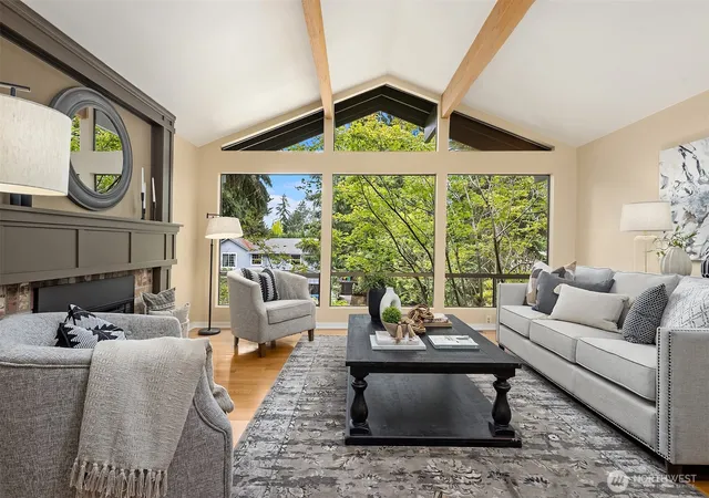 Photo 4 of Single family home for sale at 6560 81st Avenue SE, Mercer Island, WA 98040 | MLS# NWM2559621 | Listing updated on 2026-09-29
