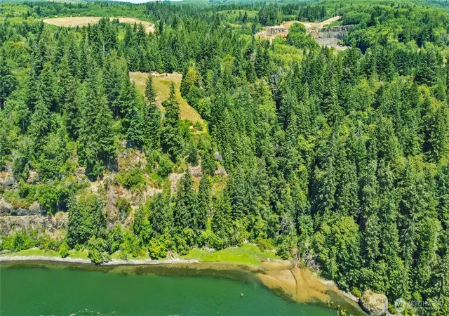 Photo 4 of Land for sale at 26 Riverview E Rd, Cathlamet, WA 98612 | MLS# NWM2559628 | Listing updated on 2026-09-23