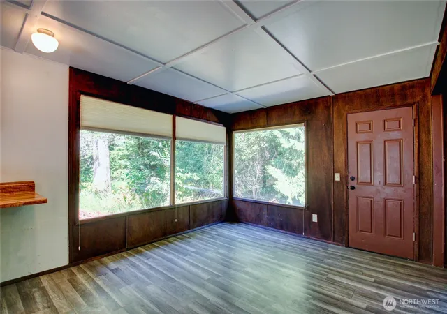 Photo 4 of Single family home for sale at 4342 Friday Crk Rd, Burlington, WA 98233 | MLS# NWM2559650 | Listing updated on 2026-09-23