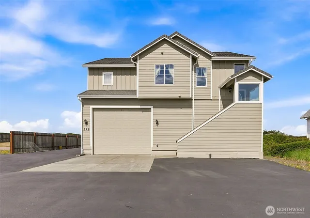 Photo 3 of Single family home for sale at 598 Marine View Dr Sw, Ocean Shores, WA 98569 | MLS# NWM2559664 | Listing updated on 2026-09-23
