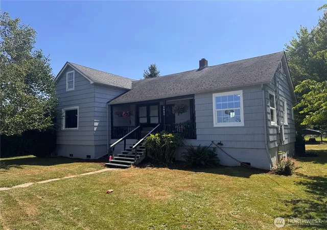 Photo 2 of Sale Pending at 1287 Sw Sylvenus St, Chehalis, WA 98532 | MLS# NWM2559669 | Listing updated on 2026-08-25