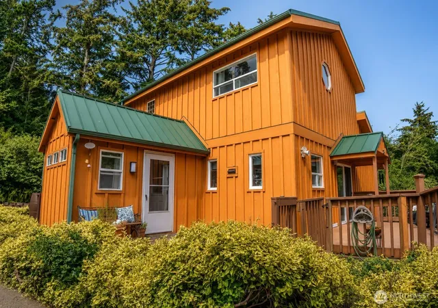 Photo 2 of Single family home for sale at 1102 309th Place, Ocean Park, WA 98640 | MLS# NWM2559697 | Listing updated on 2026-09-23