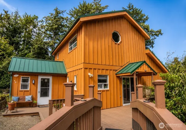 Photo 3 of Single family home for sale at 1102 309th Place, Ocean Park, WA 98640 | MLS# NWM2559697 | Listing updated on 2026-09-23