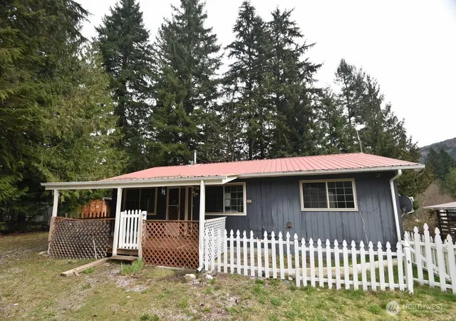 Photo 1 of Single family home for sale at 6250 Juniper Ln, Maple Falls, WA 98266 | MLS# NWM2559713 | Listing updated on 2026-10-01