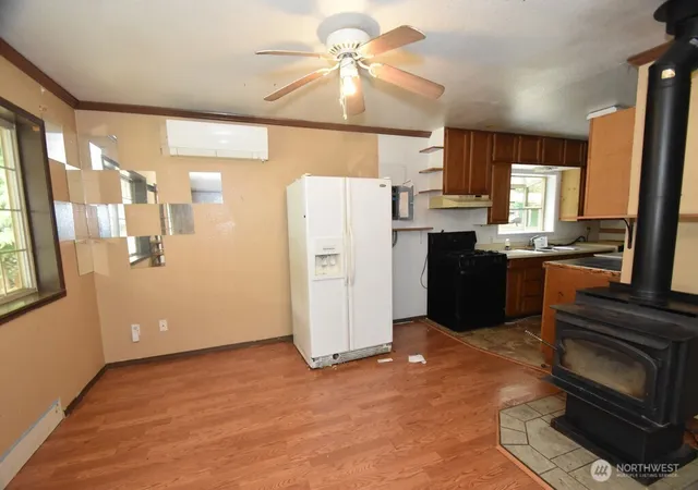 Photo 4 of Single family home for sale at 6250 Juniper Ln, Maple Falls, WA 98266 | MLS# NWM2559713 | Listing updated on 2026-10-01