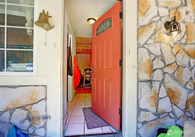 Photo 2 of Sale Pending at 2784 El Camano St, Camano Island, WA 98282 | MLS# NWM2559761 | Listing updated on 2026-08-03