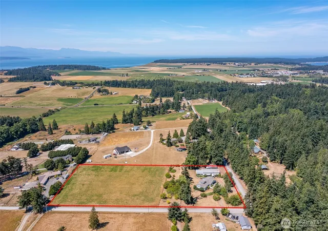 Photo 2 of Single family home for sale at 830 Rusty Rd, Coupeville, WA 98239 | MLS# NWM2559802 | Listing updated on 2026-09-23