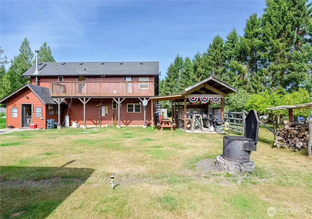 Photo 4 of Single family home for sale at 332 Whiskey Crk Beach Rd, Port Angeles, WA 98363 | MLS# NWM2559816 | Listing updated on 2026-09-23