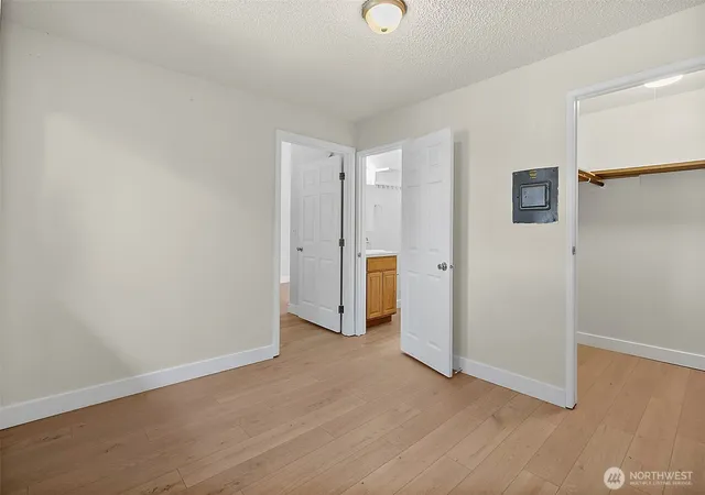Photo 4 of Multi family home for sale at 417 22nd Street SE, Auburn, WA 98002 | MLS# NWM2559823 | Listing updated on 2026-09-23