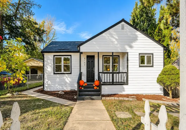 Photo 1 of Single family home for sale at 8109 17th Avenue Sw, Seattle, WA 98106 | MLS# NWM2559828 | Listing updated on 2026-10-21