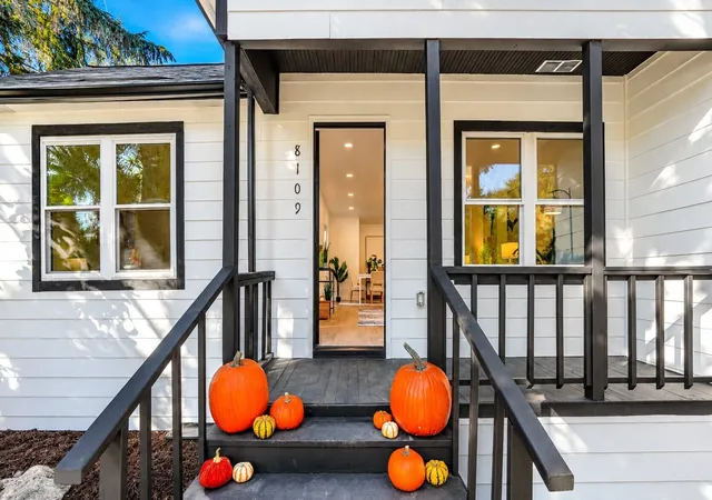 Photo 3 of Single family home for sale at 8109 17th Avenue Sw, Seattle, WA 98106 | MLS# NWM2559828 | Listing updated on 2026-10-21