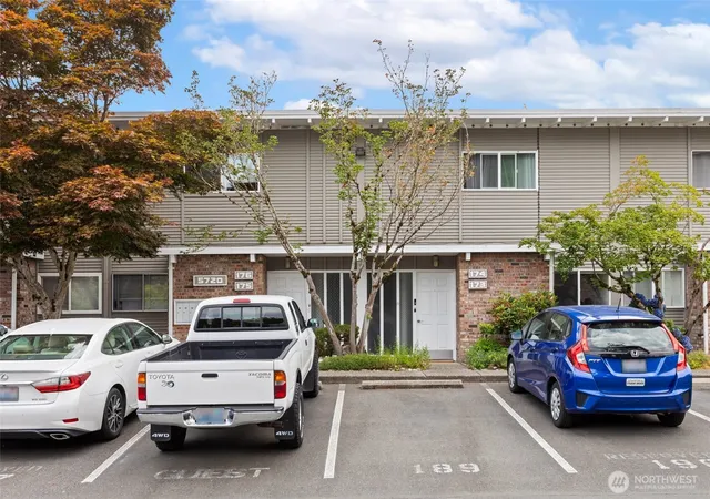 Photo 1 of Townhouse for sale at 5720 122nd Avenue Se #175, Bellevue, WA 98006 | MLS# NWM2559845 | Listing updated on 2026-09-23