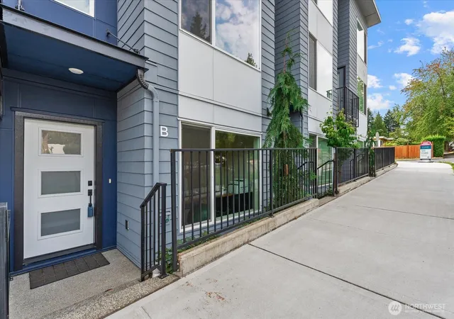 Photo 2 of Townhouse for sale at 14704 Meridian Ave N #B, Shoreline, WA 98133 | MLS# NWM2559853 | Listing updated on 2026-09-25
