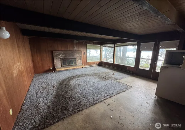 Photo 3 of Sale Pending at 1284 Dines Point Rd, Greenbank, WA 98523 | MLS# NWM2559855 | Listing updated on 2026-09-25