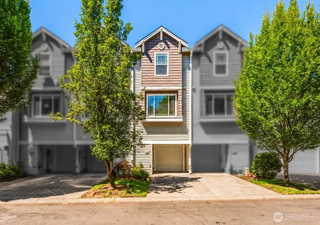 Photo 1 of Single family home for sale at 8722 Ne 17th Street, Vancouver, WA 98664 | MLS# NWM2559866 | Listing updated on 2026-09-23