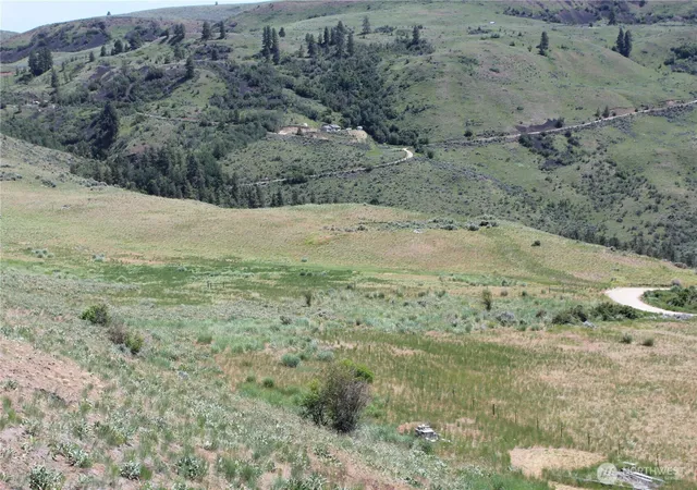 Photo 3 of Land for sale at 5 Combine Rd, Orondo, WA 98843 | MLS# NWM2559903 | Listing updated on 2026-09-23