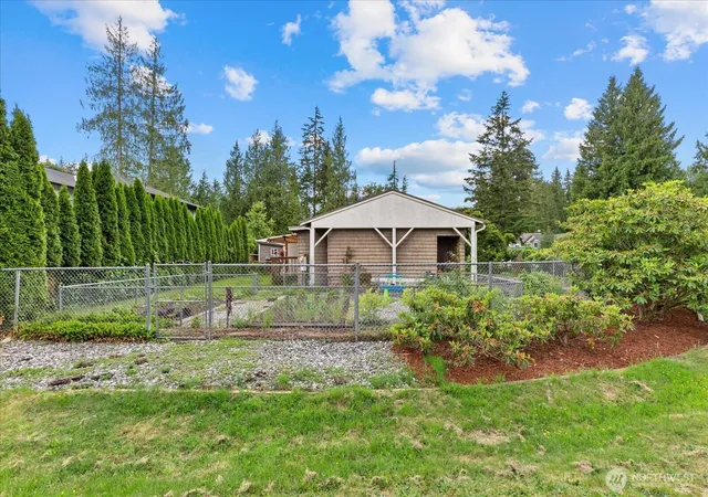 Photo 4 of Manufactured home for sale at 10024 228th Place SE, Woodinville, WA 98077 | MLS# NWM2559905 | Listing updated on 2026-09-23