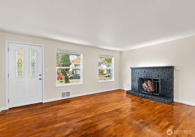 Photo 3 of Single family home for sale at 7221 S Sheridan Ave, Tacoma, WA 98408 | MLS# NWM2559933 | Listing updated on 2026-09-23