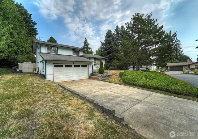 Photo 2 of Single family home for sale at 7085 Thebes St Ne, Bremerton, WA 98311 | MLS# NWM2559935 | Listing updated on 2026-09-22