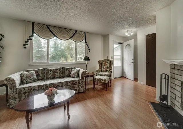 Photo 4 of Single family home for sale at 7085 Thebes St NE, Bremerton, WA 98311 | MLS# NWM2559935 | Listing updated on 2026-09-22