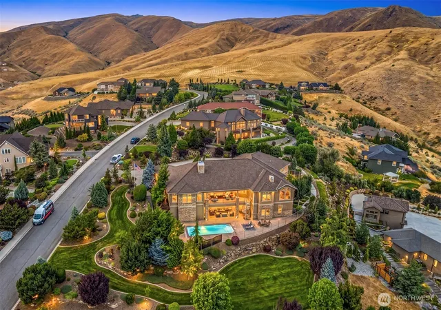 Photo 2 of Single family home for sale at 110 E Mountain Brooke Ln, Wenatchee, WA 98801 | MLS# NWM2559944 | Listing updated on 2026-10-03