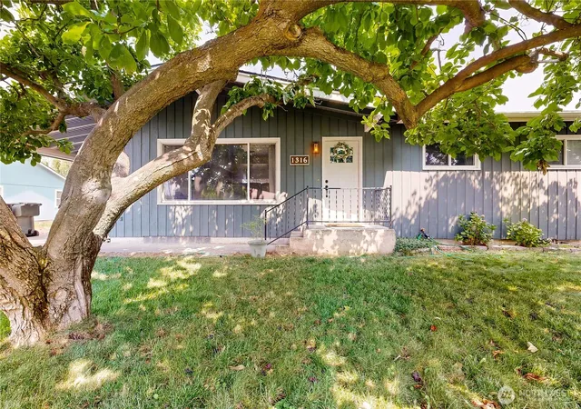 Photo 1 of Single family home for sale at 1316 Callanan Dr, Walla Walla, WA 99362 | MLS# NWM2559947 | Listing updated on 2026-07-28