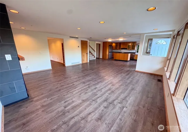 Photo 3 of Single family home for sale at 4510 244th Street, Vashon, WA 98070 | MLS# NWM2559961 | Listing updated on 2026-10-01