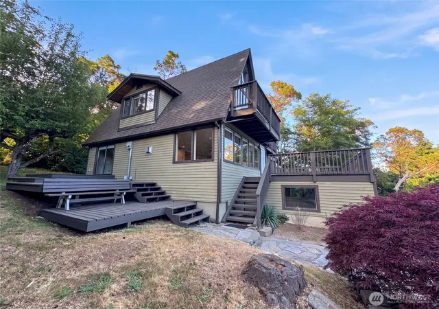 Photo 4 of Single family home for sale at 4510 244th Street, Vashon, WA 98070 | MLS# NWM2559961 | Listing updated on 2026-10-01