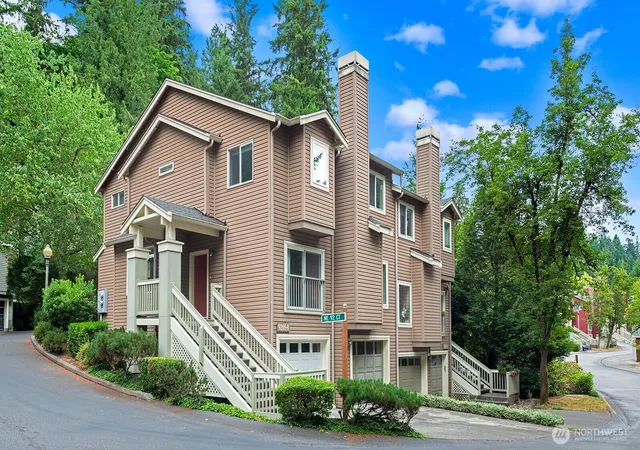 Photo 4 of Townhouse for sale at 9205 177th Place NE #1, Redmond, WA 98052 | MLS# NWM2559965 | Listing updated on 2026-09-23