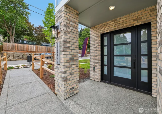 Photo 2 of Townhouse for sale at 6609 S 128th Street, Seattle, WA 98178 | MLS# NWM2559966 | Listing updated on 2026-10-05