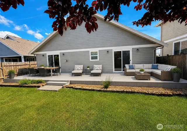 Photo 3 of Sale Pending at 2667 Pacific Highlands Ct, Ferndale, WA 98248 | MLS# NWM2559996 | Listing updated on 2026-09-25
