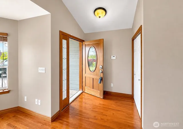 Photo 4 of Sale Pending at 2667 Pacific Highlands Ct, Ferndale, WA 98248 | MLS# NWM2559996 | Listing updated on 2026-09-25