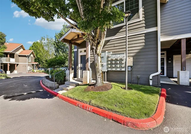 Photo 3 of Condo for sale at 10800 Se 17th Circle #86G, Vancouver, WA 98664 | MLS# NWM2560016 | Listing updated on 2026-09-23