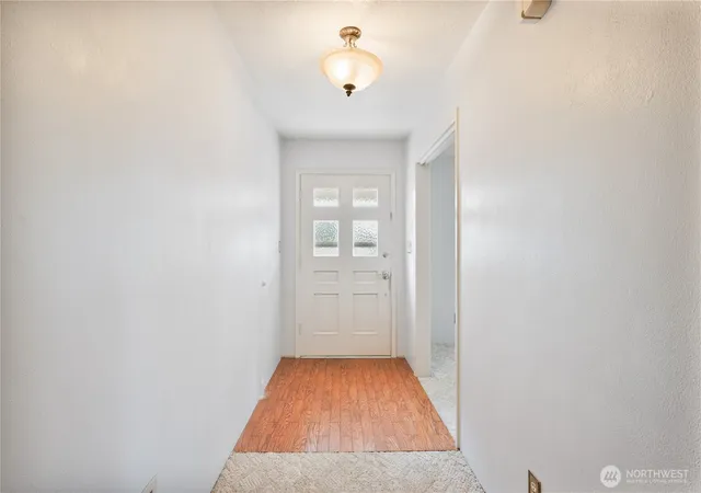 Photo 3 of Contingent at 1207 Spruce St, Longview, WA 98632 | MLS# NWM2560017 | Listing updated on 2026-09-23