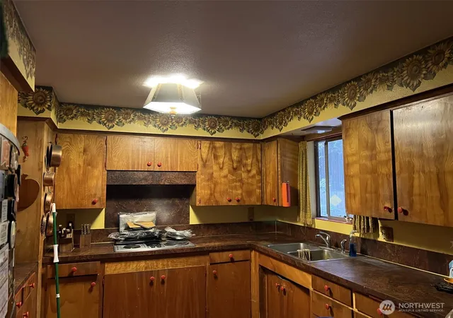 Photo 3 of Single family home for sale at 6928 20th Avenue Se, Lacey, WA 98503 | MLS# NWM2560022 | Listing updated on 2026-09-23
