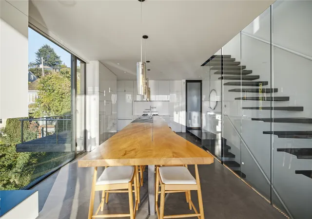 Photo 4 of Single family home for sale at 812 E Blaine St, Seattle, WA 98102 | MLS# NWM2560027 | Listing updated on 2026-10-20
